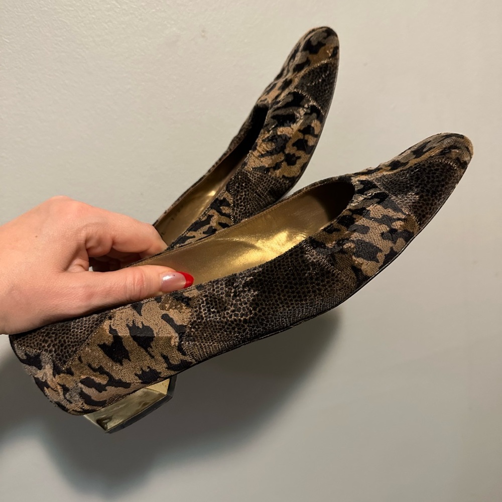 Stuart Weitzman animal print slip on shoes with gold detail heels 1.5” size 10